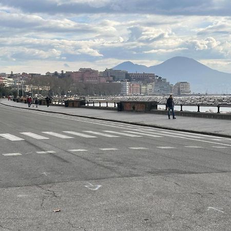 Pe Vic E Vicariell Apartman Nápoly Kültér fotó